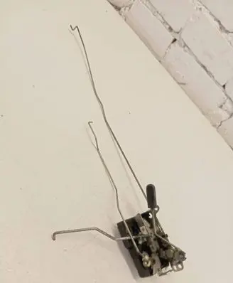Iveco Daily 35.8 - 9 Front door lock