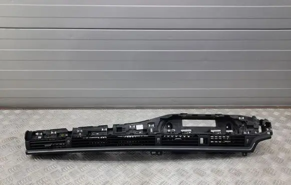 Audi A5 Dash center air vent grill 8W1820902E