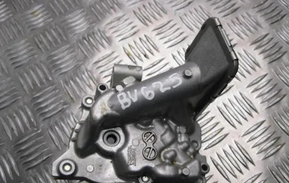 Toyota RAV 4 (XA40) Oil pump 3KB BV625