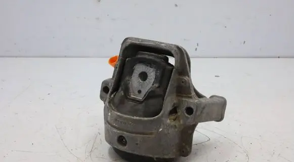 Audi RS5 Engine mount bracket 8T0199381
