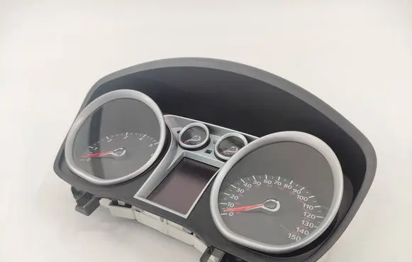 Ford Focus Speedometer (instrument cluster) 8V4T10849KJ