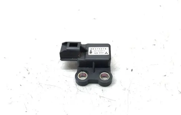 Mitsubishi Pajero Airbag deployment crash/impact sensor MR475078 X2T22371 K4978