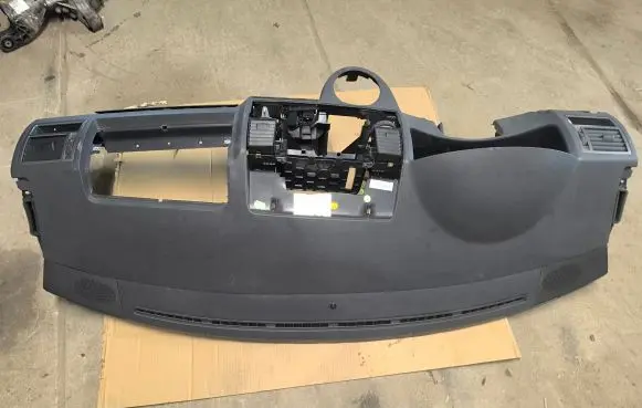 Volkswagen Transporter - Caravelle T5 Dashboard 7H1819723 7E1857100