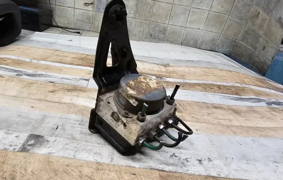 Renault Scenic II - Grand scenic II ABS Pump 8200527390