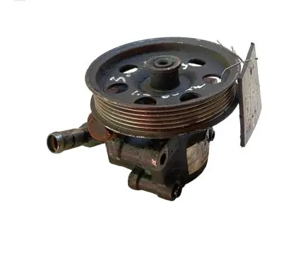 Ford Focus C-MAX Power steering pump 553682