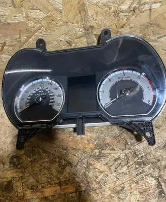 Jaguar XF X250 Speedometer (instrument cluster) 9X2310849JF A50003176