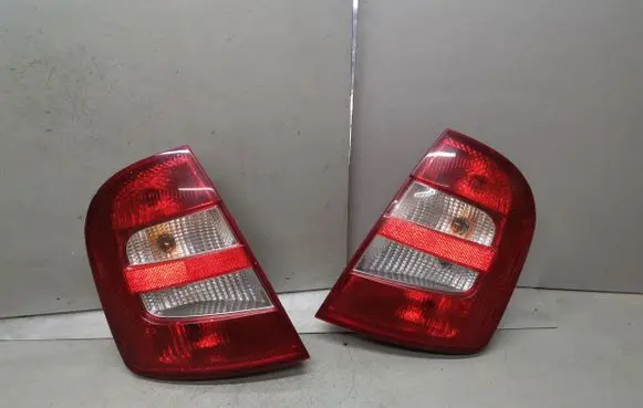 Skoda Fabia Mk1 (6Y) Rear/tail lights set 6Y6945095B 6Y6945096B