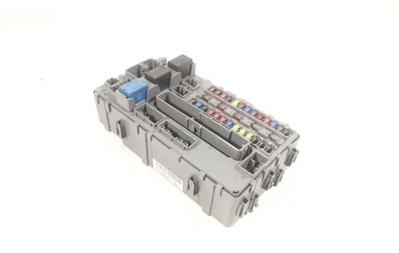 Honda Accord Fuse module 38200-TL4-E21