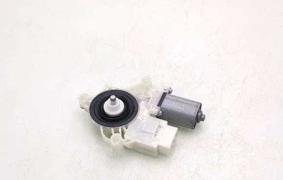 BMW X5 G05 Rear door window regulator motor 9479074