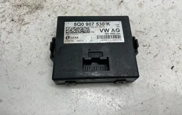 Volkswagen Golf VII Other control units/modules 5Q0907530K