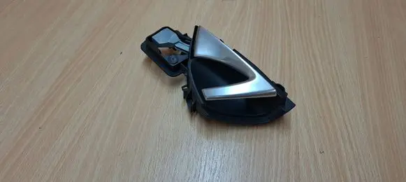 Citroen DS5 Front door interior handle 9688506377 9673213577 96885063VV