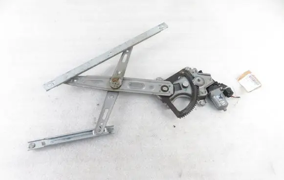 Hyundai i20 (PB PBT) Front door window regulator with motor 2621004680 988101J100
