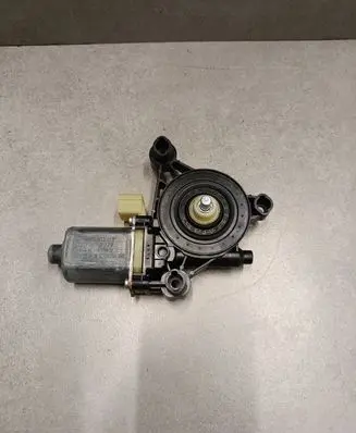 Volkswagen Golf VII Front door window regulator motor 5Q0959801B