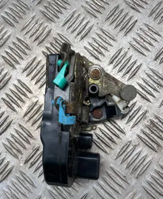 Chrysler Voyager Front door lock