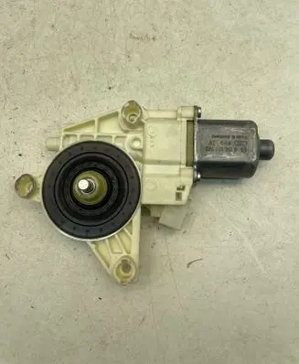 Mercedes-Benz E W212 Front door window regulator motor A2048200142 971219100 1109