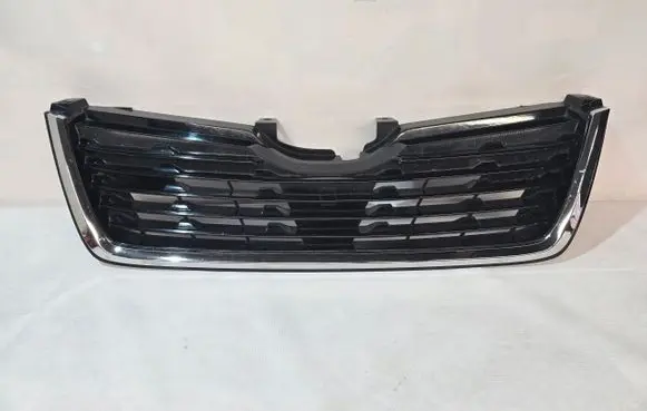 Subaru Forester SK Front bumper upper radiator grill 91121SJ130
