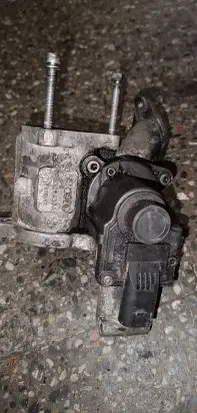 Volkswagen Caddy EGR valve 03g129637a