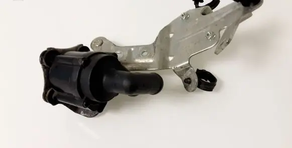 Volvo XC90 Electric auxiliary coolant/water pump 31368312