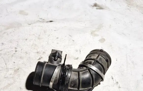 Opel Astra G Air intake hose/pipe 0281002180