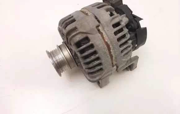 Opel Zafira B Generator/alternator 55556067 0124425020