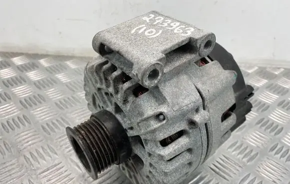 Mercedes-Benz ML W164 Generator/alternator A0141540402 FGN18S016 20200527