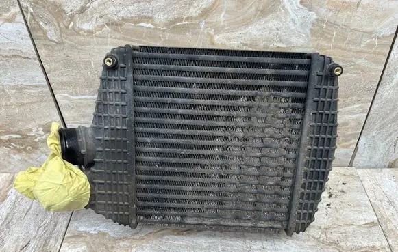 Maserati Levante Intercooler radiator 16484792 670035635