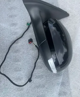 Volkswagen Tiguan Front door electric wing mirror 5N1857501AH