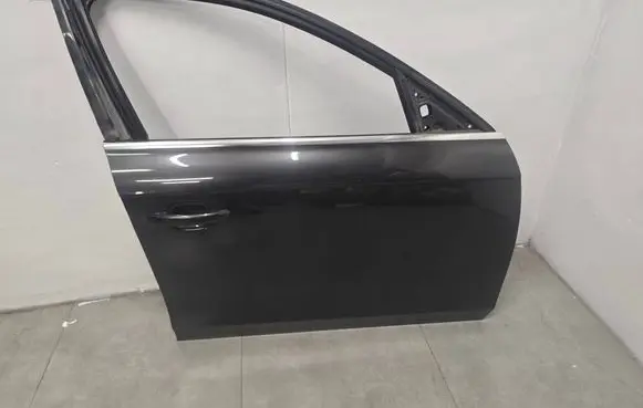 Audi A4 S4 B8 8K Front door 