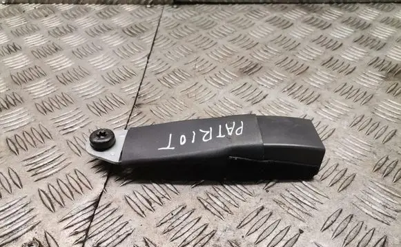 Jeep Patriot Front seatbelt buckle 1hm261dv