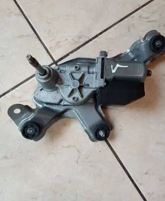 Toyota Avensis T270 Rear window wiper mechanism 8513005060 2596001571