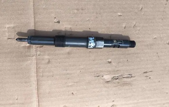 Ford Mondeo Mk III Fuel injector EJDR00501Z