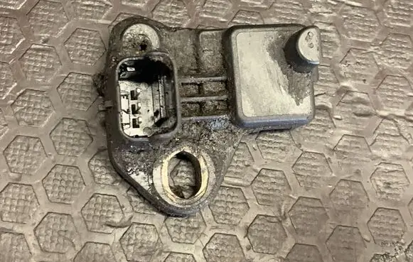 Peugeot 407 Crankshaft position sensor 9637466980