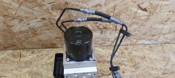 BMW 5 E60 E61 ABS Pump 6783360 34516783360
