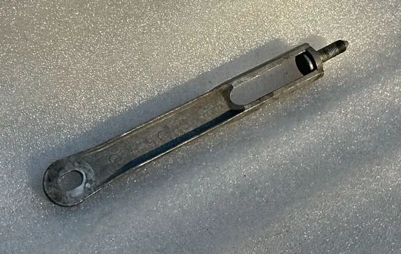 Audi A8 S8 D2 4D Front strut bar 4D0412395B