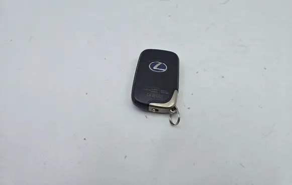 Lexus CT 200H Ignition key/card MR39832008 MDLB74EA TA2008311