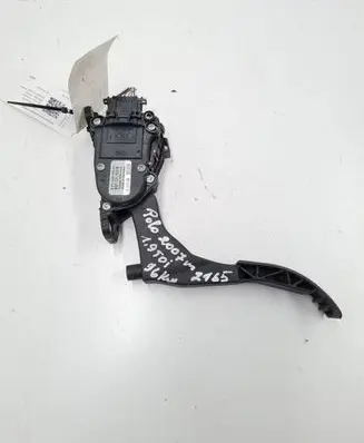 Volkswagen Polo IV 9N3 Accelerator throttle pedal 6Q1721503B