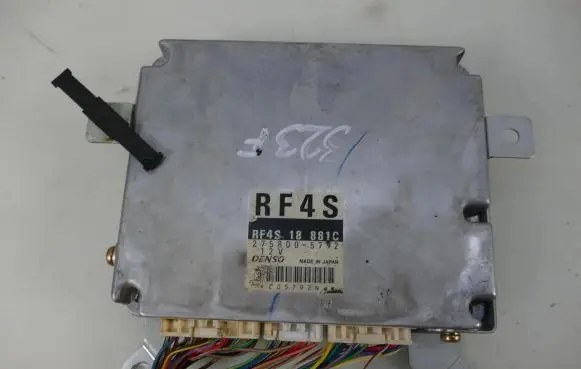Mazda 323 F Engine control unit/module RF4S18881C