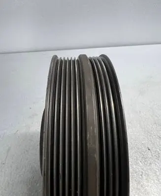 Audi A6 S6 C5 4B Crankshaft pulley 059105263A