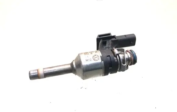 Volkswagen Golf VI Fuel injector 03F906036B