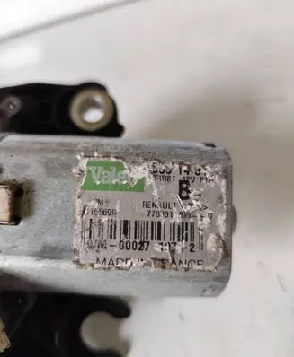Opel Vivaro Rear window wiper motor 7700311590