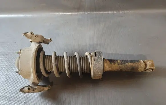Volkswagen Touareg II Front shock absorber/damper 7P0512345