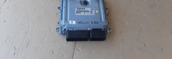 Volvo S80 Engine control unit/module ECU 30785100AB