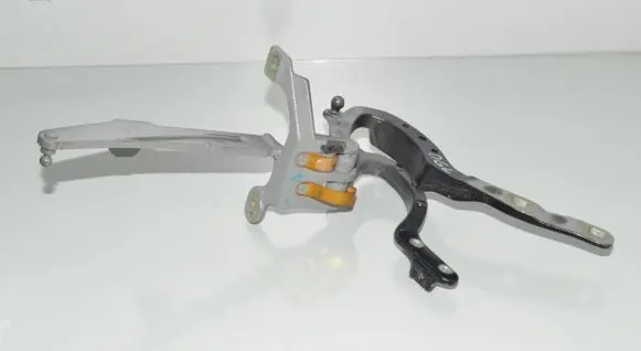 BMW 5 F10 F11 Tailgate/trunk/boot hinge 7206640 7206642
