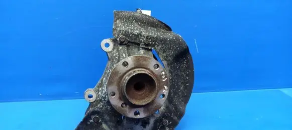 BMW 6 E63 E64 Front wheel hub 6762018
