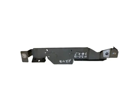 Volvo S90, V90 Fender mounting bracket