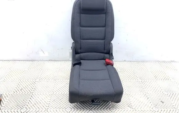 Volkswagen Touran I Rear seat 