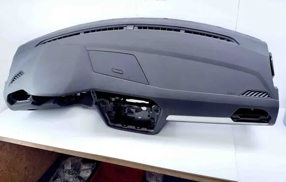 Volkswagen Tiguan Dashboard 5NB858296B