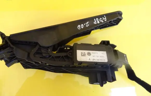 Audi A3 S3 8P Accelerator throttle pedal 1K1721503L