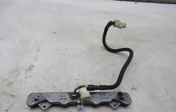 Honda CR-V Fuel main line pipe RL23624