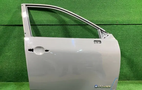 Nissan X-Trail T33 Front door XTRAILT33DRZWI